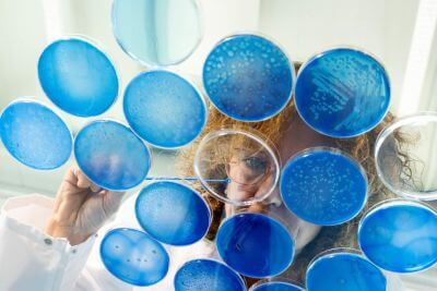Biociencia y Biotecnología: El Porqué y el Cómo de la Innovación Científica